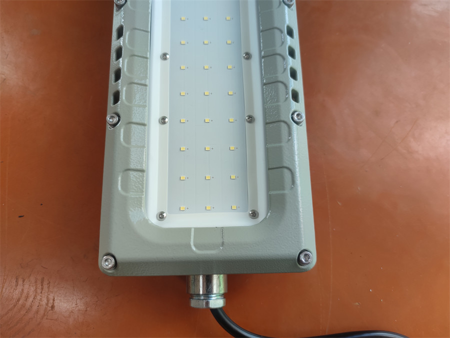 Flameproof LED Lighting Ex d rated 50-90W IP66 WF2 Ceilling/Pendant/Flange Mount