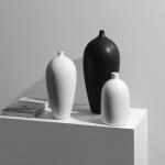 Black and White Ceramic Tabletop Vase Post-modern Style for Elegant Living Room