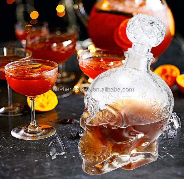 Body Material Glass Liquor Bottle with Acceptable Customer's Logo on Recycled Glass Bottle