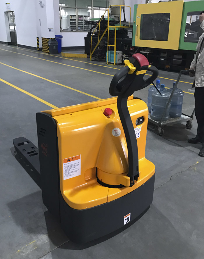 Durable AC Control Walkie Pallet Jack , Low Profile Chassis Electric Pump Truck