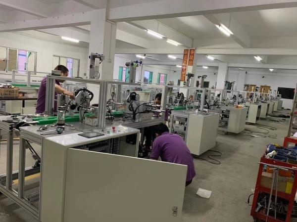Semi - Automatic Face Mask Maker Machine Mask Production Machine 0.5Mpa Air