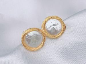 Quality Natural Pearl Necklaces Charmming Korean Fashion Pearl Earrings For Women Hoop Round Earring Jewelry wholesale