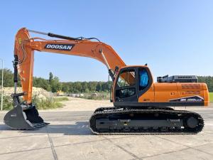 Quality Korea Used Doosan Excavator for sale Second Hand DX300LC Jindongyu Machinery wholesale