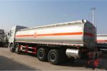 Original Shaanxi Shacman Fuel Tanker Truck Oil Tank Truck Diesel Tanker 8X4