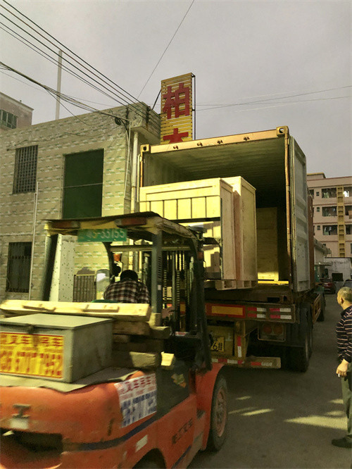 Automated 500-2000 Kg Capacity Centralized Feeding System For Plastic Materials Drying