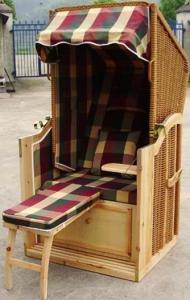Quality Holiday Roofed Wicker Beach Chair , Wood Rattan Beach Basket wholesale