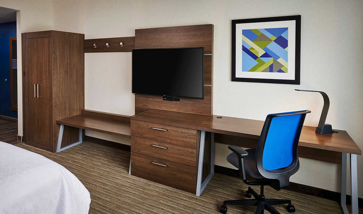 Customizable Walk-In Cabinet Designs Wardrobes Contemporary Designs for Home Furniture