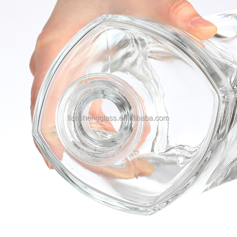Luxury Crystal Glass Bottle 750ml Cognac Napoleon Brandy Bottle with Rubber Stopper
