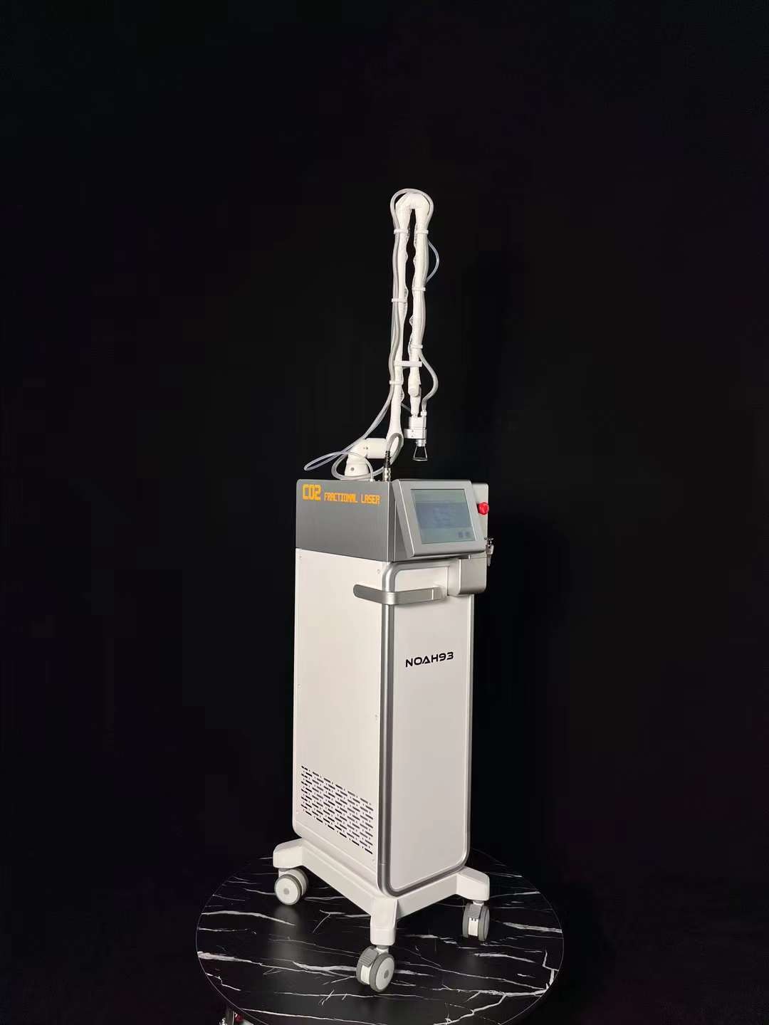 2000M Energy Picosecond Laser Machine 1064nm 532nm For Tattoo Removal / Acne Scars