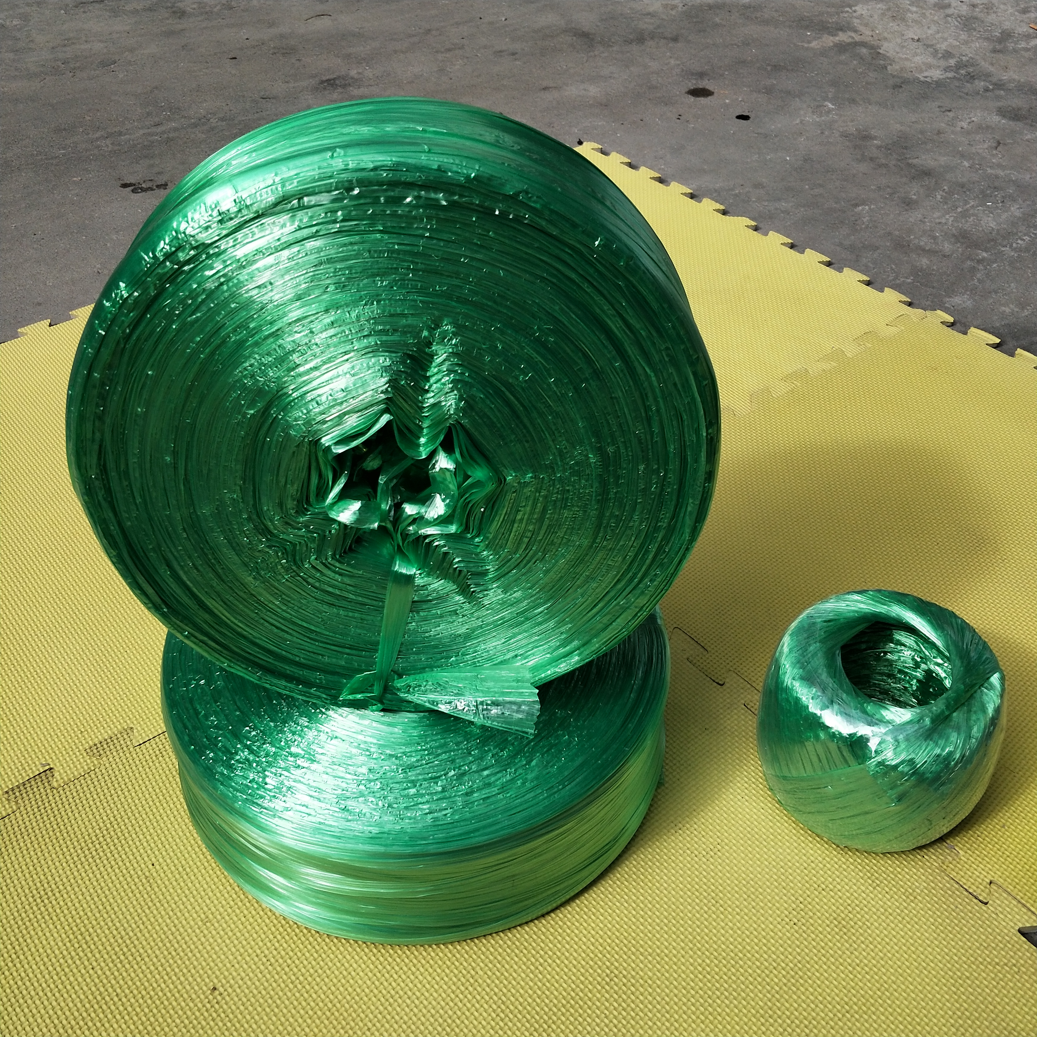 PP PE Plastic Packing Twine Rope for Agricultural Bags Specifications 3.5cm 3.5cm Bags