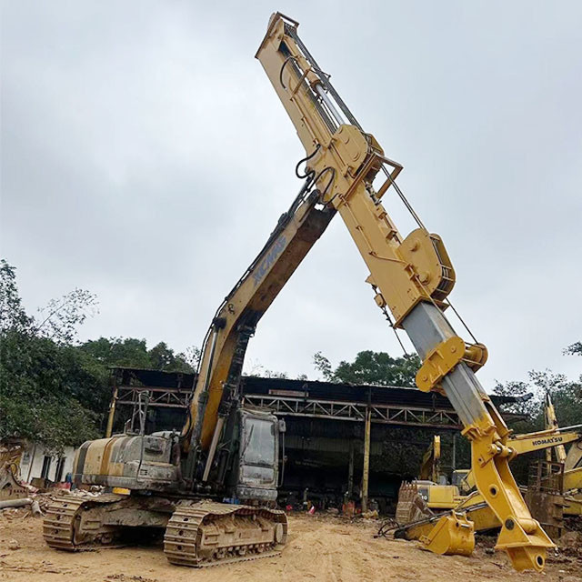 Excavator Telescopic Arm With Grapple Clamshell Bucket For Digging