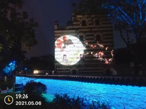 Quality Theme Park Outdoor Gobo Projector High Bright 100W 200W 400W Ip65 wholesale