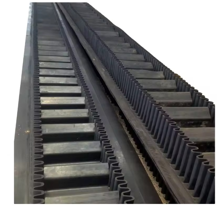 EP250 EP300 Inclined Conveyor Belts for Fertilizer Sand with Reduced Civil Construction Investment
