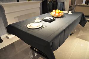 Quality Black Rectangular 1.37m Disposable Paper Tablecloths SGS FDA Listed wholesale