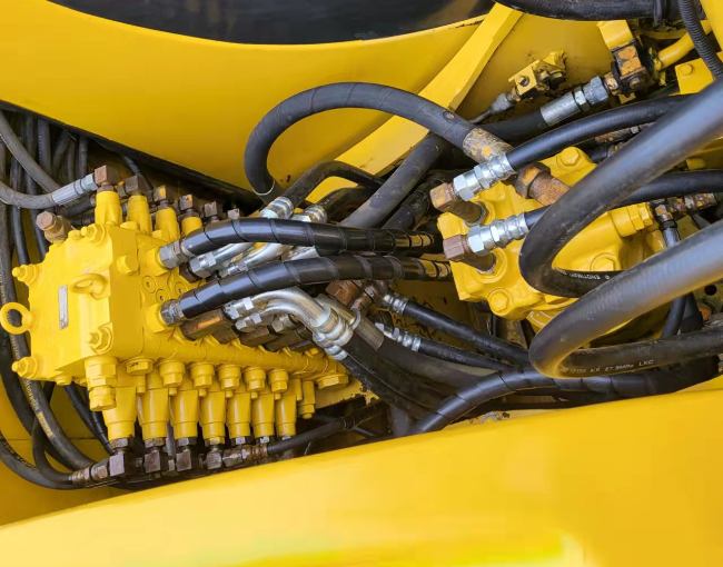 Komatsu PC60 Excavator Mediun Pump