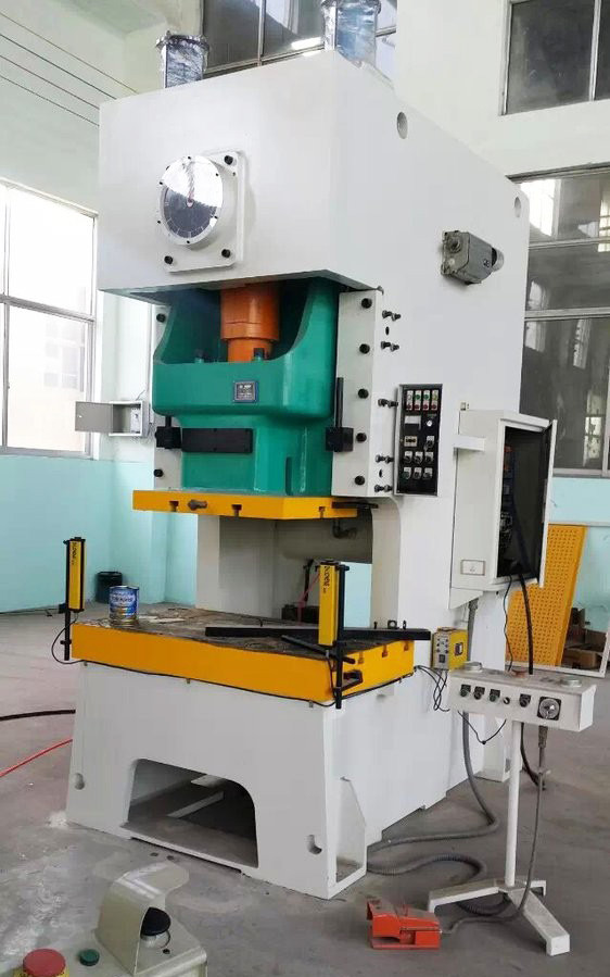 125T CNC Pneumatic Punching Machine Stamping Light Curtain Protection