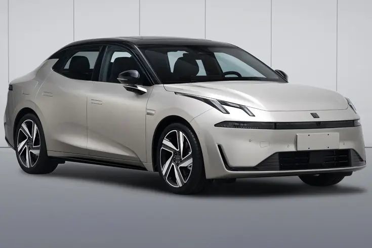 Mid Size 126km Lynk & Co Electric Car Long Battery Life Lynk Co 07 2024 Model Em-P