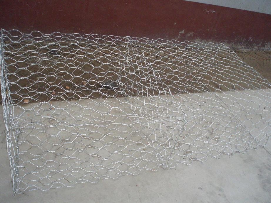 Galvanized Double Twisted Gabion Wire Mesh Panels For Preventing Rock Breaking