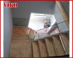 Double Steel Plate Staircase VK20S Tread beech ,Railing tempered glass, Handrail