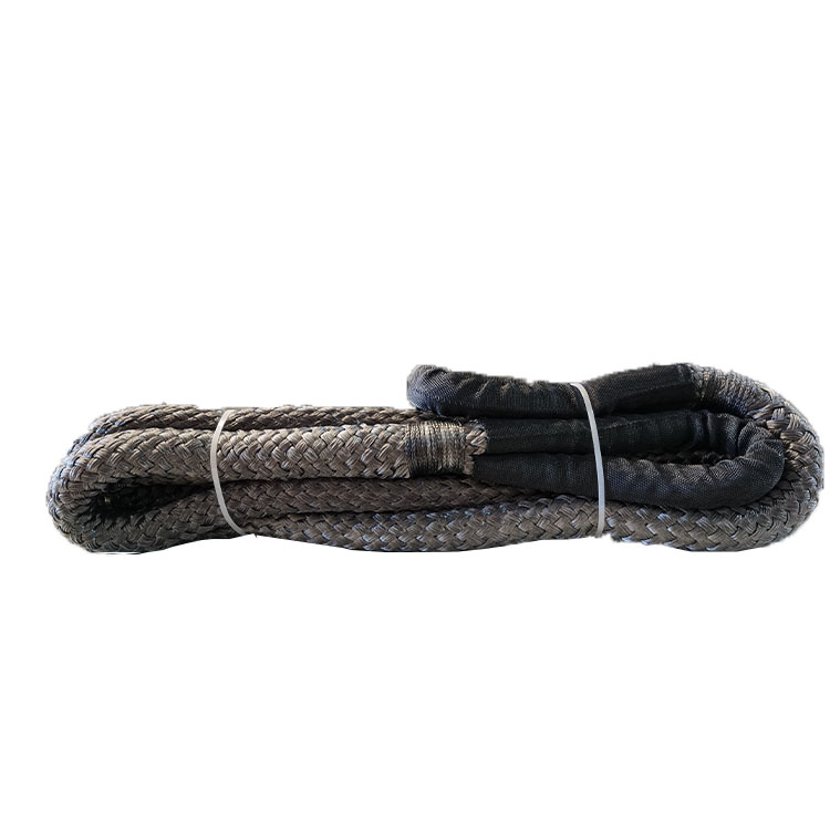 Super kinetic recovery tow rope with excellent resistance to wear and tear