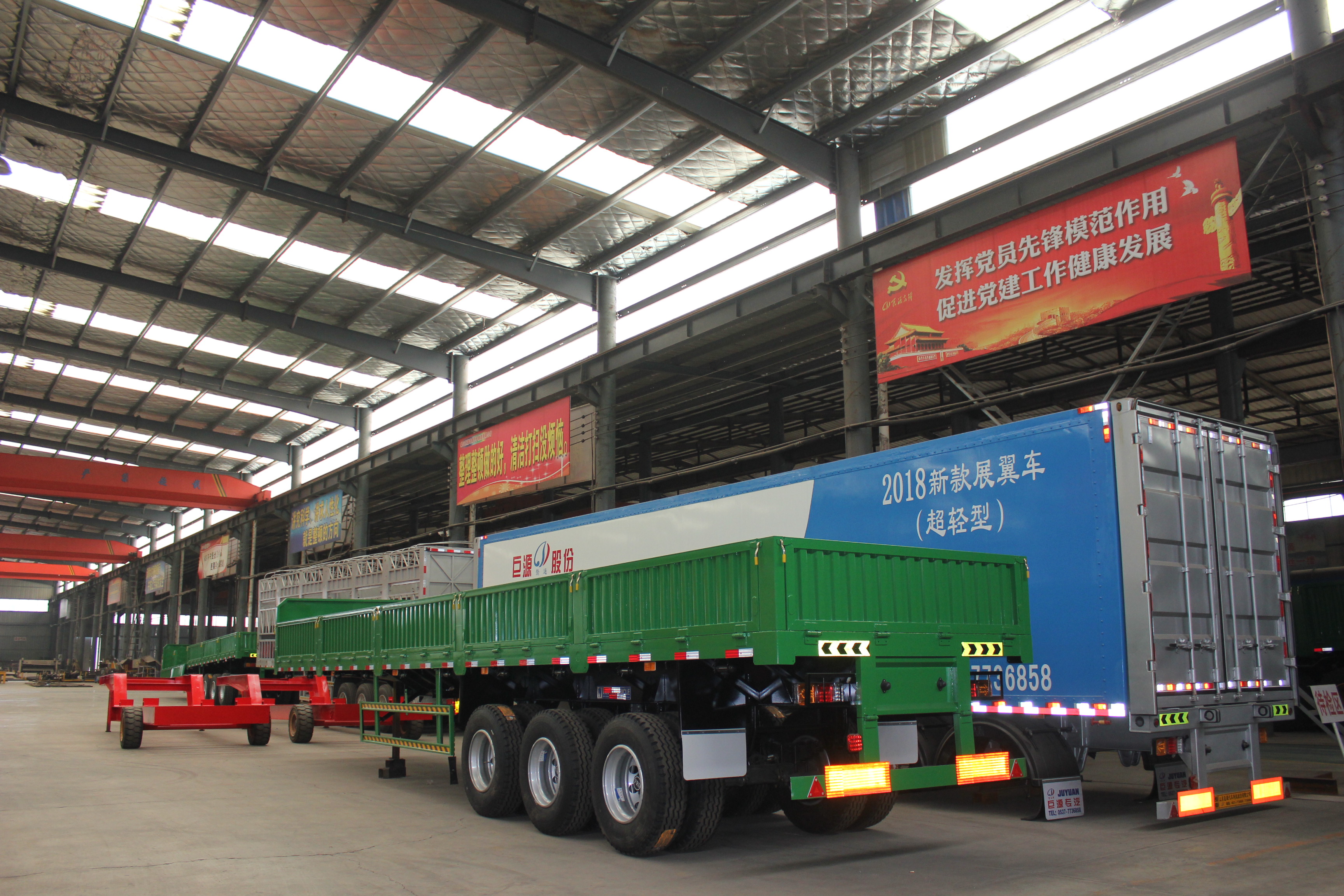 60T Max Payload Steel 2 Axles Lowboy Flatbed Semi Trailer for Long Distance Transport