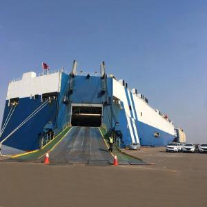 Quality Excavator and truck crane roro shipping quote from Chinese freight agent wholesale