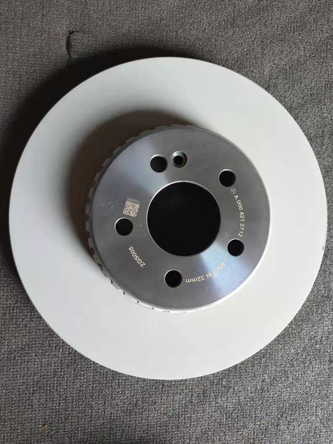 Auto Internally Vented Brake Disc A0004212712 0004212712 For Benz C-CLASS W205