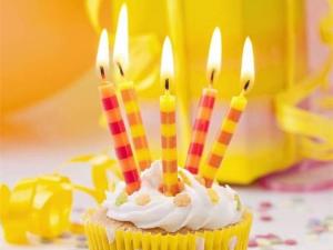 Quality Colorful Streak Printable Birthday Candles Long Burning Time No Dripping Unscented wholesale
