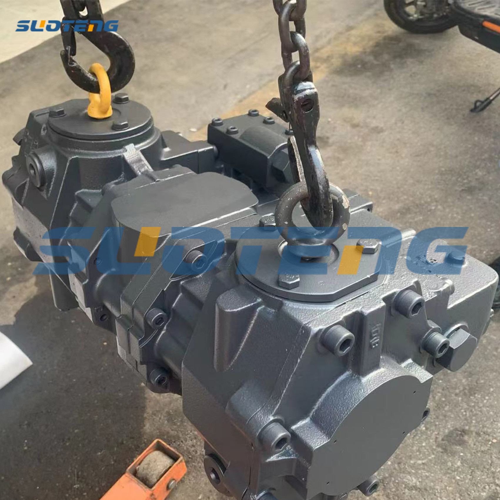235-60-11100 Hydraulic Main Pump 2356011100 for GD825 Grader