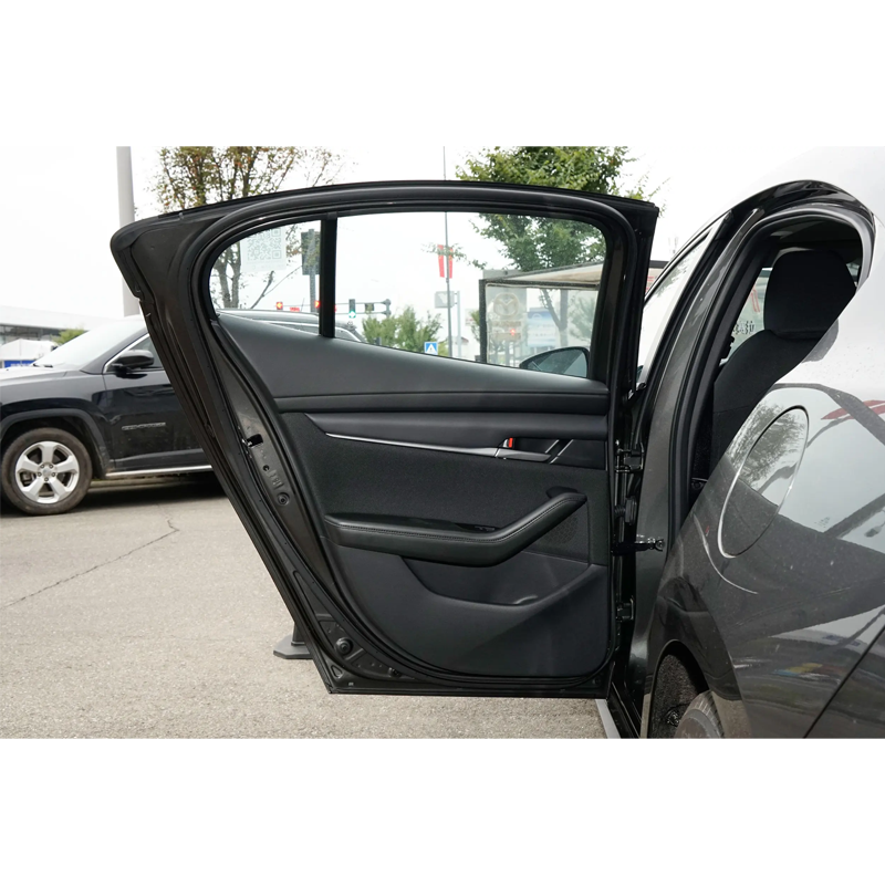 Changan Mazda 3 Compact Car R16 Manual Transmission Fuel Vehicle Enclave for Customer Requirements