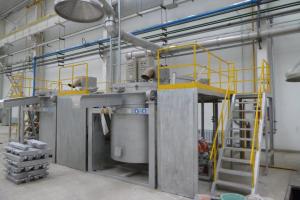 Quality 600 KG 950 Deg Aluminum Holding Precious Metal Melting Furnace NG Fired wholesale