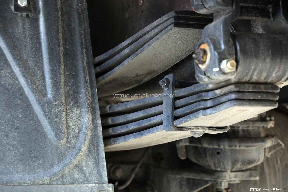 Dongfeng Cummins 245 Hp 4x2 Cargo Truck Van with 9 Forward Shift and Euro5 Emission