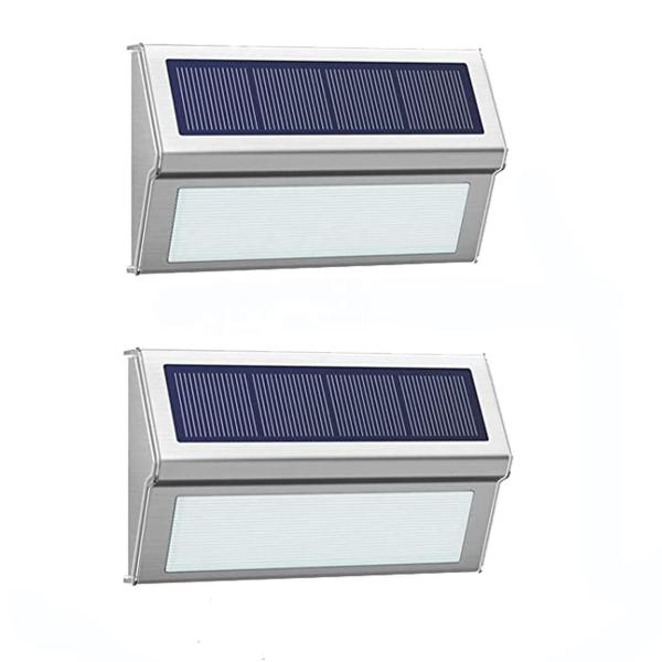 IP65 Waterproof Solar Flood Light with Intelligent Light Control for Garden