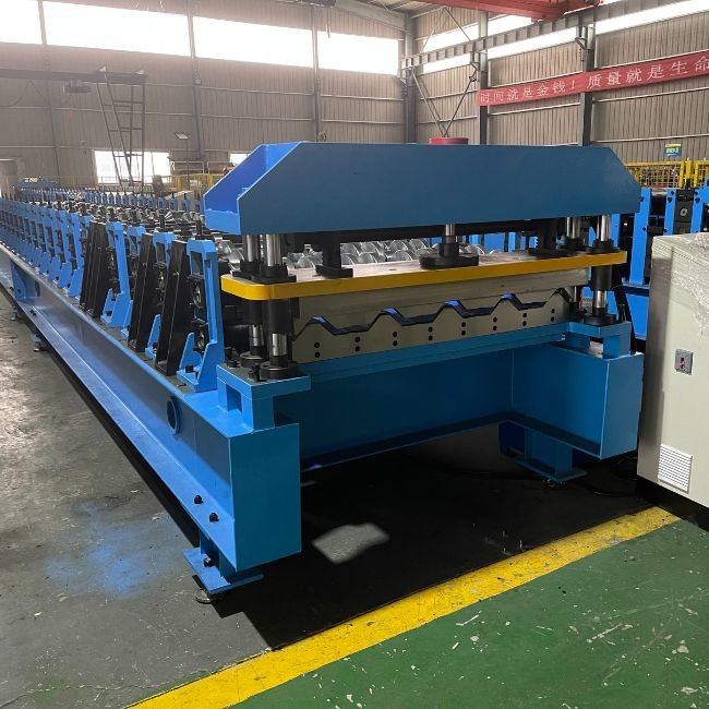 Electric Steel Trapezoidal Sheet Roll Forming Machine With Rolling Speed 0.3-0.8mm Capacity