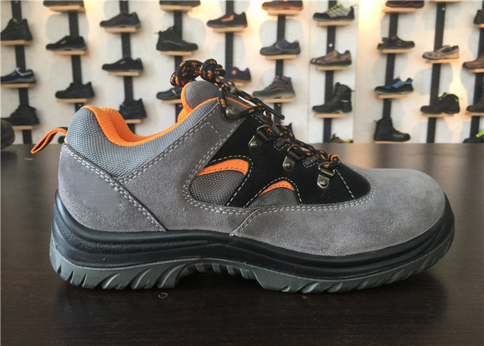 Waterproof Comfortable Work Shoes , Steel Toe Cap Work Boots For Engineering Work