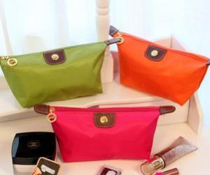Quality Simplestyle Fashion Dumpling shape Cosmetic Bag wholesale