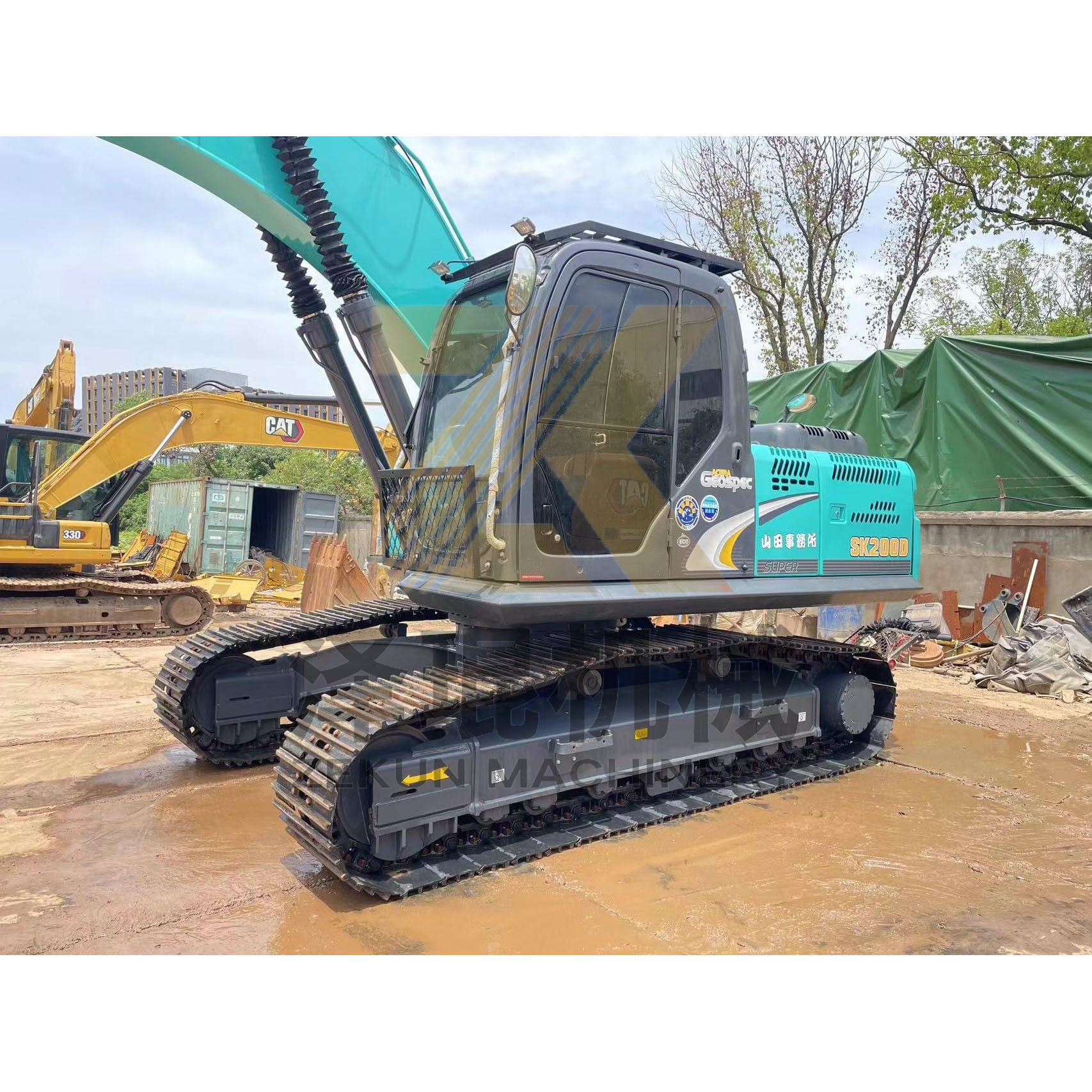 Good Used Kobelco SK200-8 Excavator 114KW with Hydraulic Pump