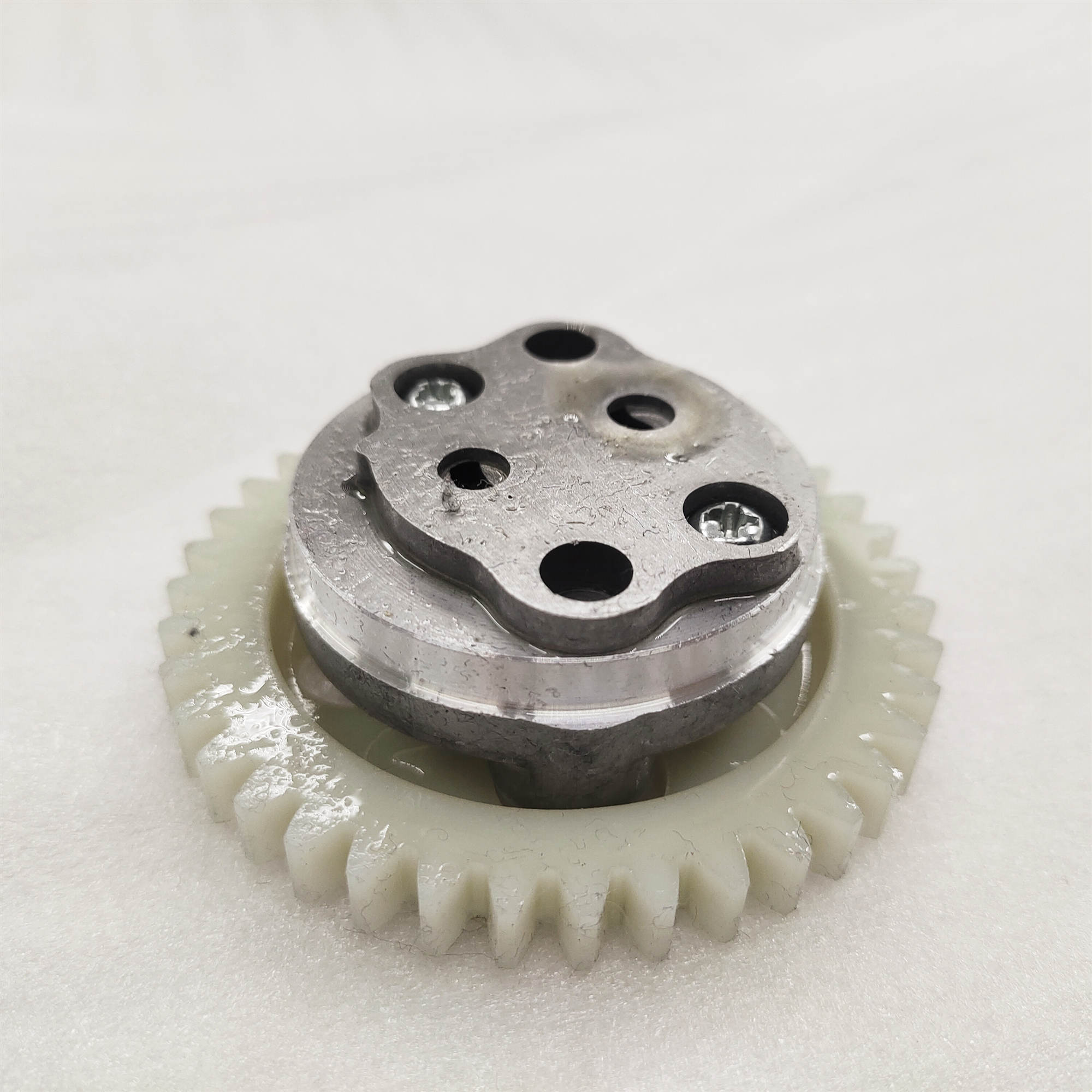 Silver Oil Lubrication Pump for LF150cc 250cc Motorcycle Engine Tricycle Spare Parts