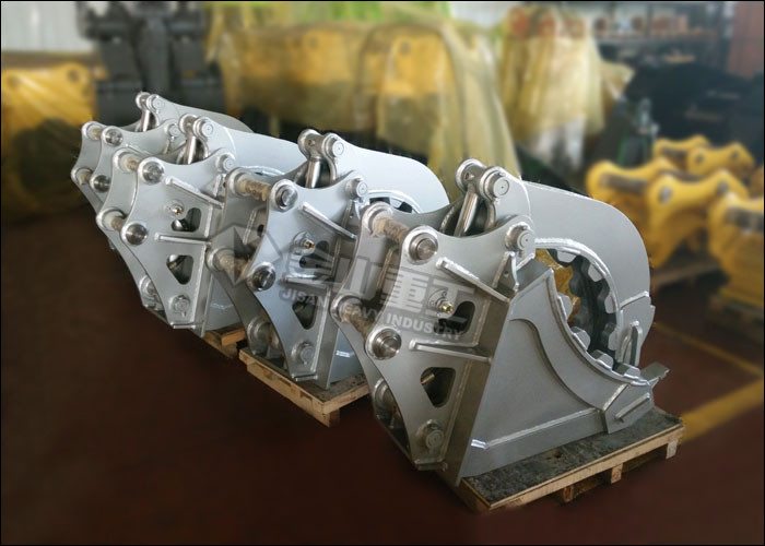 Big Open Width Excavator Grab Bucket , Hyundai R210 20 Ton Excavator Bucket Grapple