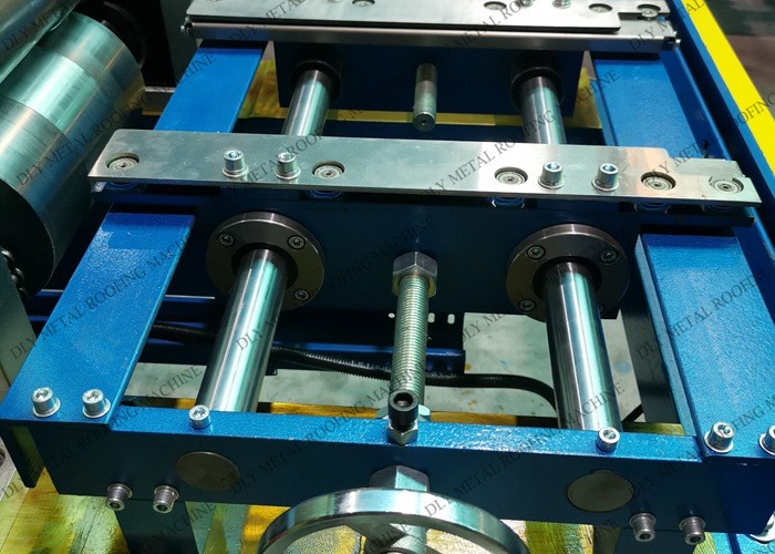 Prepainted Sheet 1250mm 480v Roofing Forming Machine Touch Screen Control