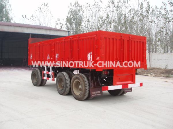 Red Heavy Duty Semi Trailers / 25 Tons Van 3 Axle Trailer With 12.00R20 Triangle