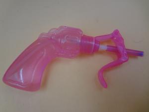 Quality Really Sour Fancy Gun Toys Candy With Spray Drink Cool Feeling ISO Certificate wholesale