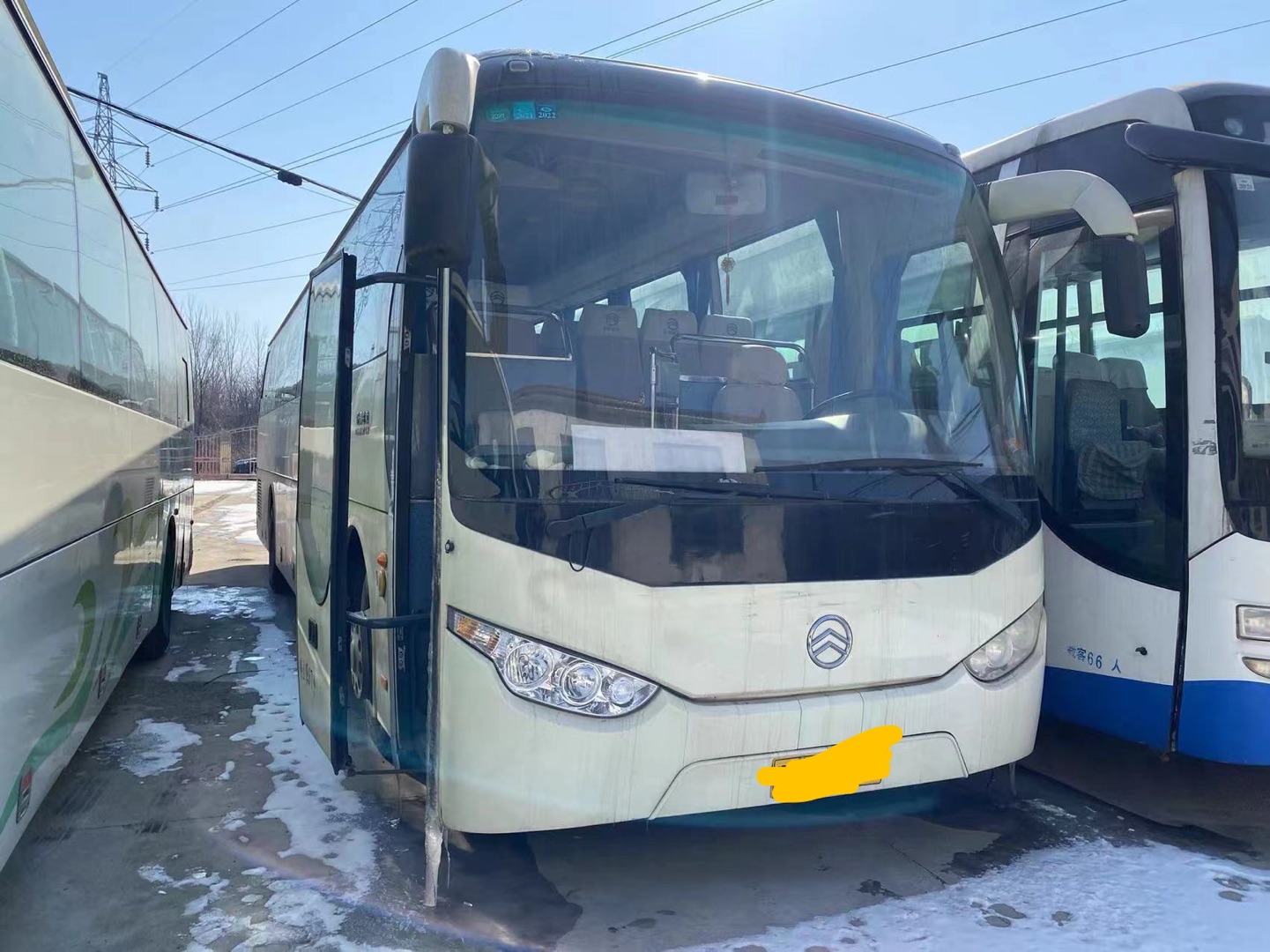 Manual Transmission Used 12m Diesel Buses for Luxury Coach Travel Convenience