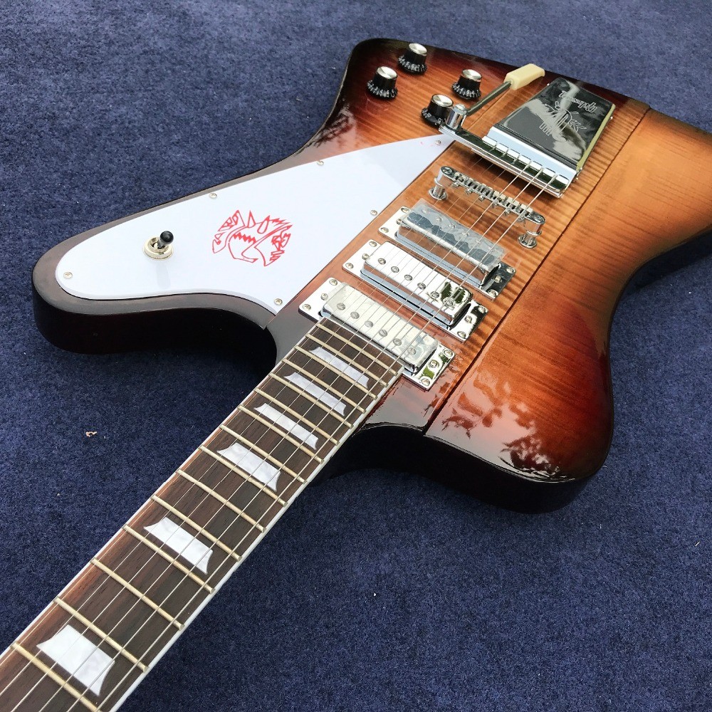 Custom Shop Electric Guitar with Long Verson Maestro Vibrola Flamed Maple Guitar