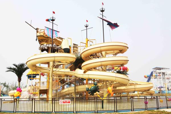 Giant Hotel Aqua Playground Children / Adults Friendly Water Slides