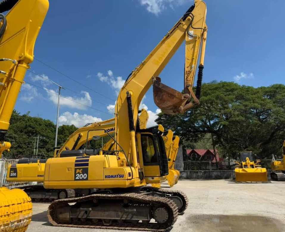 Japan Brand 20 Ton Used Komatsu PC200 Backhoe Excavator For Construction Project