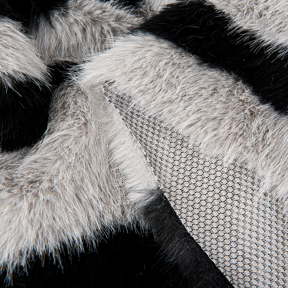 Long Pile Faux Fur Fabric for Winter Season Strip Printed Design 150D Yarn Count