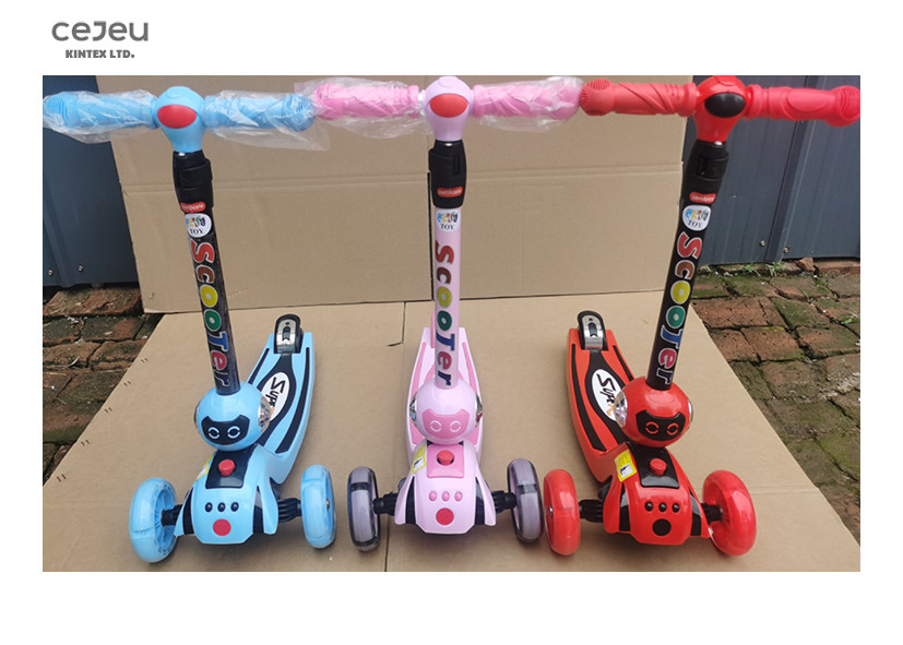 3 Height LED Flashing 3 Wheel Kick Scooter With Adjustable Handlebar