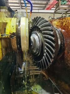 Quality Gear Teeth Grinding Of Spiral Bevel Gear After Carburizing Heat Treatment wholesale