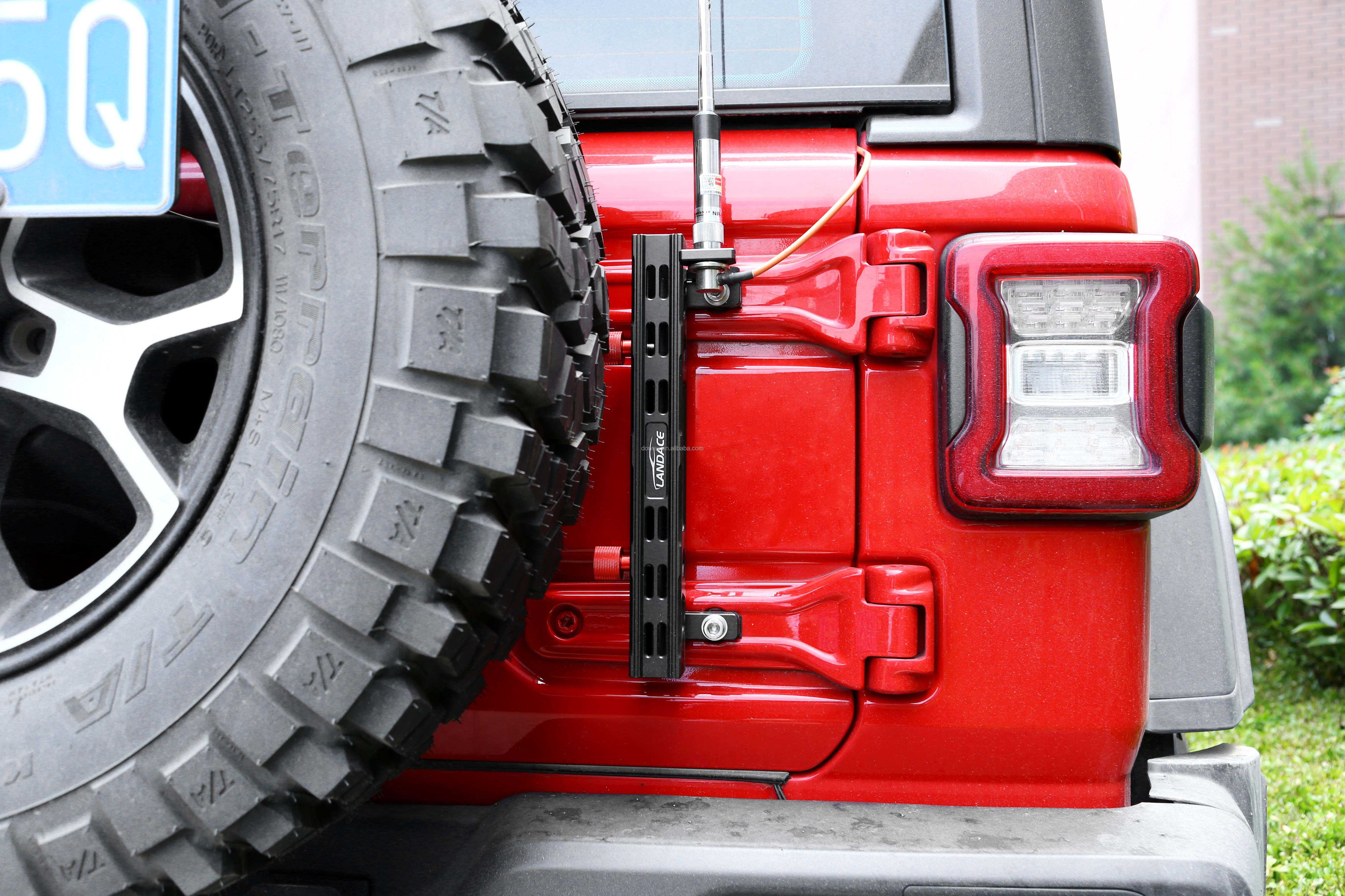 Universal Car Holder for Jeep Wrangler 4x4 Off Road Aluminum Flagpole Antenna Bracket